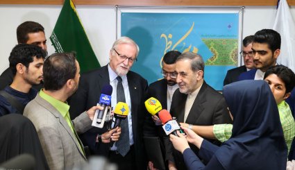 دیدار رئیس دانشگاه ملی استرالیا با علی اکبر ولایتی