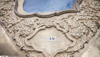 بازدید استاد فرشچیان از کارگاه ساخت ضریح حضرت عبدالعظیم ع
