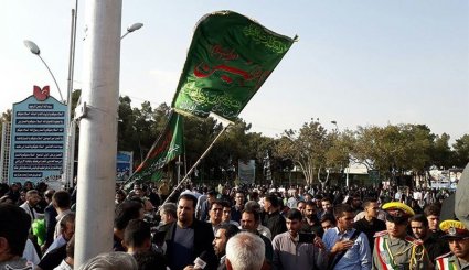 مراسم استقبال از خادمان و پیرغلامان حسینی در اصفهان به‌روایت تصویر