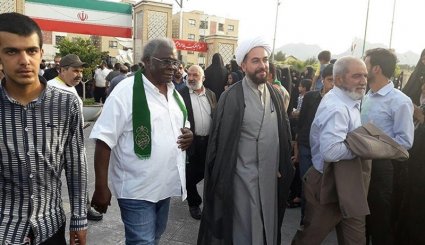 مراسم استقبال از خادمان و پیرغلامان حسینی در اصفهان به‌روایت تصویر