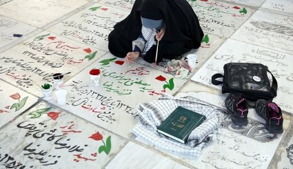 غبار روبی و رنگ آمیزی مزار شهدا - مشهد + تصاویر