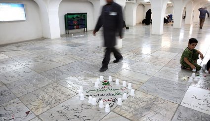 غبار روبی و رنگ آمیزی مزار شهدا - مشهد + تصاویر