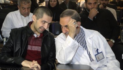 نشست خبری عمل جراحی موفقیت آمیز سرطان تیروئید