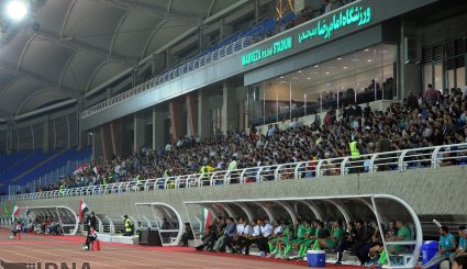افتتاح ورزشگاه امام رضا ع / دیدار تیم های منتخب مشهد و کربلا

