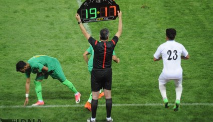 افتتاح ورزشگاه امام رضا ع / دیدار تیم های منتخب مشهد و کربلا

