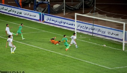 افتتاح ورزشگاه امام رضا ع / دیدار تیم های منتخب مشهد و کربلا

