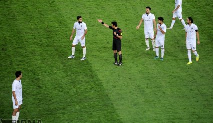 افتتاح ورزشگاه امام رضا ع / دیدار تیم های منتخب مشهد و کربلا

