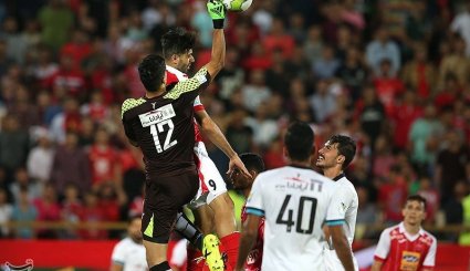 دیدار تیم‌های فوتبال پرسپولیس و پیکان- تصاویر