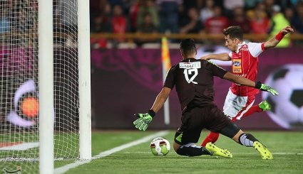 دیدار تیم‌های فوتبال پرسپولیس و پیکان- تصاویر