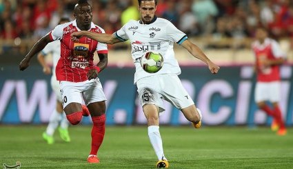 دیدار تیم‌های فوتبال پرسپولیس و پیکان- تصاویر