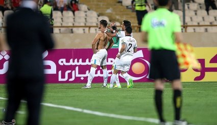 دیدار تیم‌های فوتبال پرسپولیس و پیکان- تصاویر