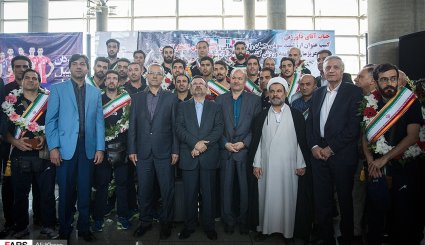 استقبال از تیم ملی والیبال