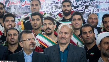 استقبال از تیم ملی والیبال