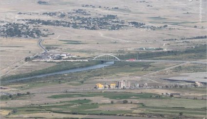 بازدید لاریجانی از سد ارس