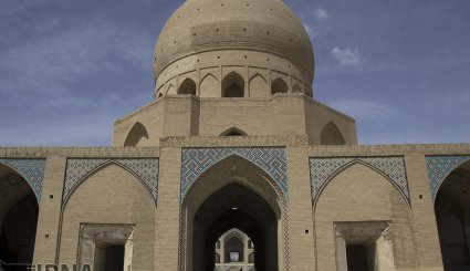 مسجد آقابزرگ کاشان
