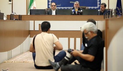 نشست خبری وزیر فرهنگ و ارشاد اسلامی