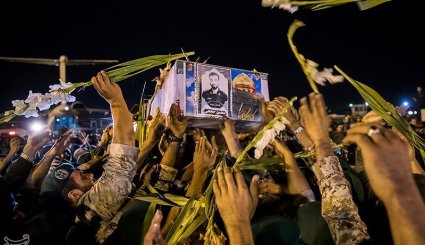 تصاویر ورود پیکر شهید مدافع حرم محسن حججی به کشور