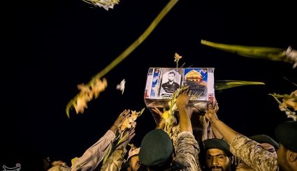 تصاویر ورود پیکر شهید مدافع حرم محسن حججی به کشور