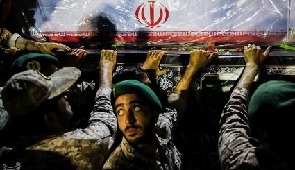 تصاویر ورود پیکر شهید مدافع حرم محسن حججی به کشور