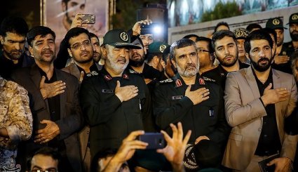 تصاویر ورود پیکر شهید مدافع حرم محسن حججی به کشور