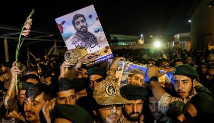 تصاویر ورود پیکر شهید مدافع حرم محسن حججی به کشور
