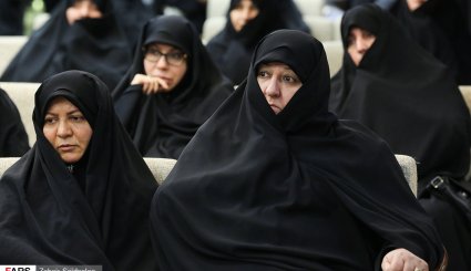 تجدید خاطره همسران شهدا در زندگی پشت خط