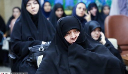 تجدید خاطره همسران شهدا در زندگی پشت خط