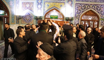 وداع با پیکر شهید حججی در حرم مطهر رضوی