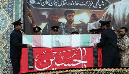 مراسم وداع با پیکر شهید محسن حججی در حرم مطهر رضوی