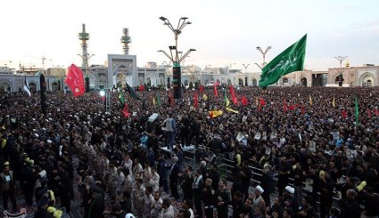 مراسم وداع با پیکر شهید محسن حججی در حرم مطهر رضوی
