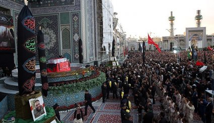 مراسم وداع با پیکر شهید محسن حججی در حرم مطهر رضوی
