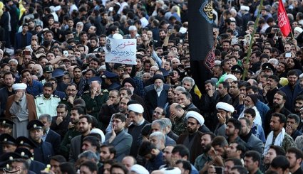 مراسم وداع با پیکر شهید محسن حججی در حرم مطهر رضوی