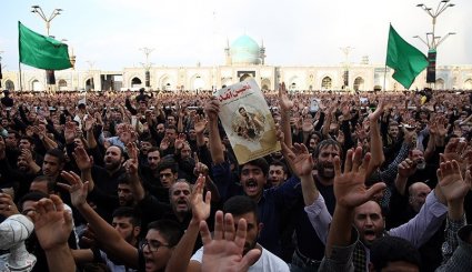 مراسم وداع با پیکر شهید محسن حججی در حرم مطهر رضوی
