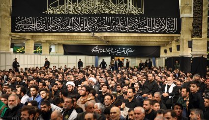 نخستین شب عزاداری ایام شهادت امام حسین (ع) در حضور رهبر معظم انقلاب + تصاویر