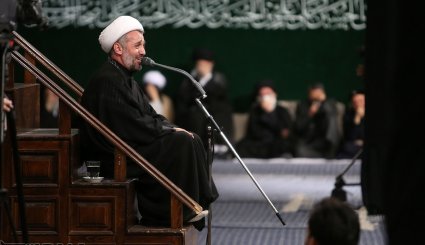 نخستین شب عزاداری ایام شهادت امام حسین (ع) در حضور رهبر معظم انقلاب + تصاویر