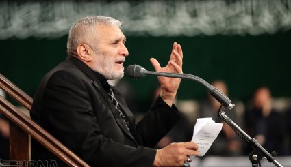 نخستین شب عزاداری ایام شهادت امام حسین (ع) در حضور رهبر معظم انقلاب + تصاویر