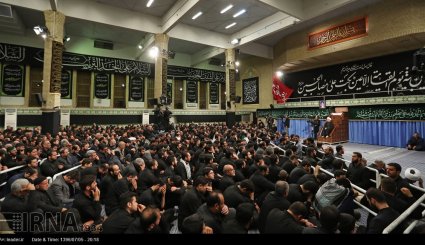 نخستین شب عزاداری ایام شهادت امام حسین (ع) در حضور رهبر معظم انقلاب + تصاویر