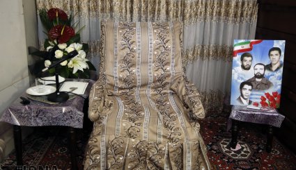 دیدار رئیس جمهوری با خانواده شهیدان غضنفری + تصاویر