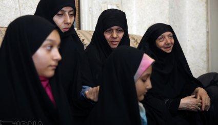 دیدار رئیس جمهوری با خانواده شهیدان غضنفری + تصاویر