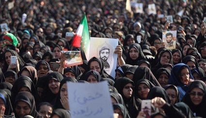 تشییع پیکر شهید محسن حججی در نجف‌آباد + تصاویر
