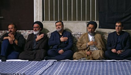 عزاداری شب تاسوعا در حضور رهبر معظم انقلاب