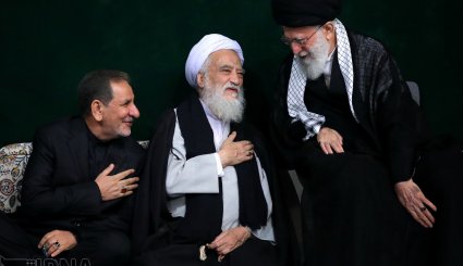 عزاداری شب تاسوعا در حضور رهبر معظم انقلاب