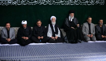 عزاداری شب تاسوعا در حضور رهبر معظم انقلاب