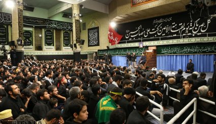 عزاداری شب تاسوعا در حضور رهبر معظم انقلاب