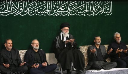 عزاداری شب تاسوعا در حضور رهبر معظم انقلاب