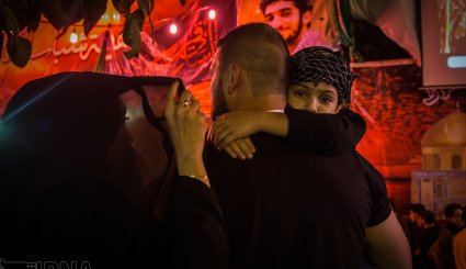 آیین مشعل گردانی در قم و تهران