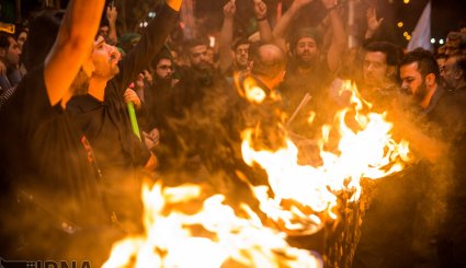 آیین مشعل گردانی در قم و تهران