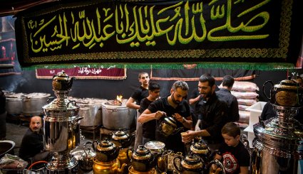 آیین مشعل گردانی در قم و تهران