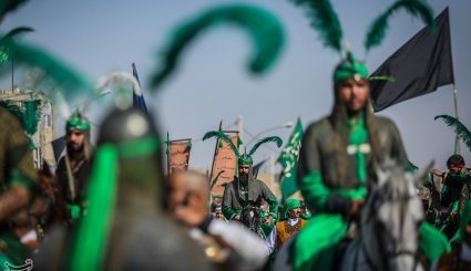 کاروان نمادین ورود به کربلا در خمینی شهر
