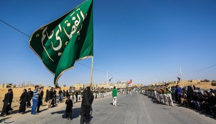 کاروان نمادین ورود به کربلا در خمینی شهر
